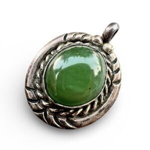 Mexico Green Sterling Silver Jade-Type Pendant Rope Onyx Chrysoprase Vintage 925